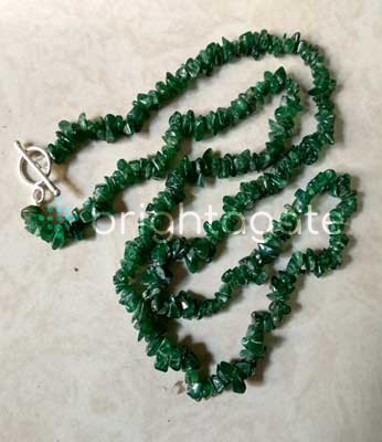 jade chip necklace